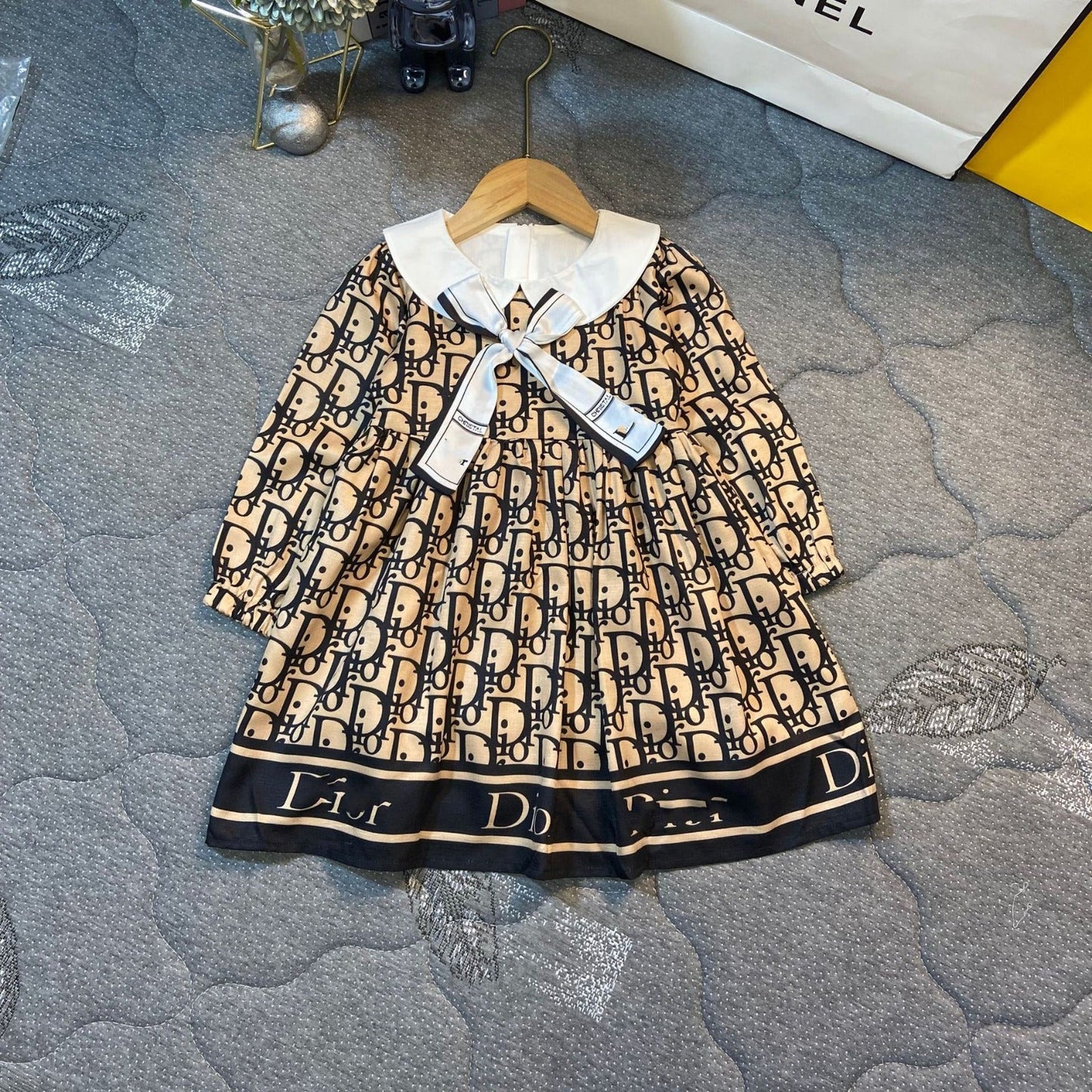 DR Vestido infantil con lazo y cuello