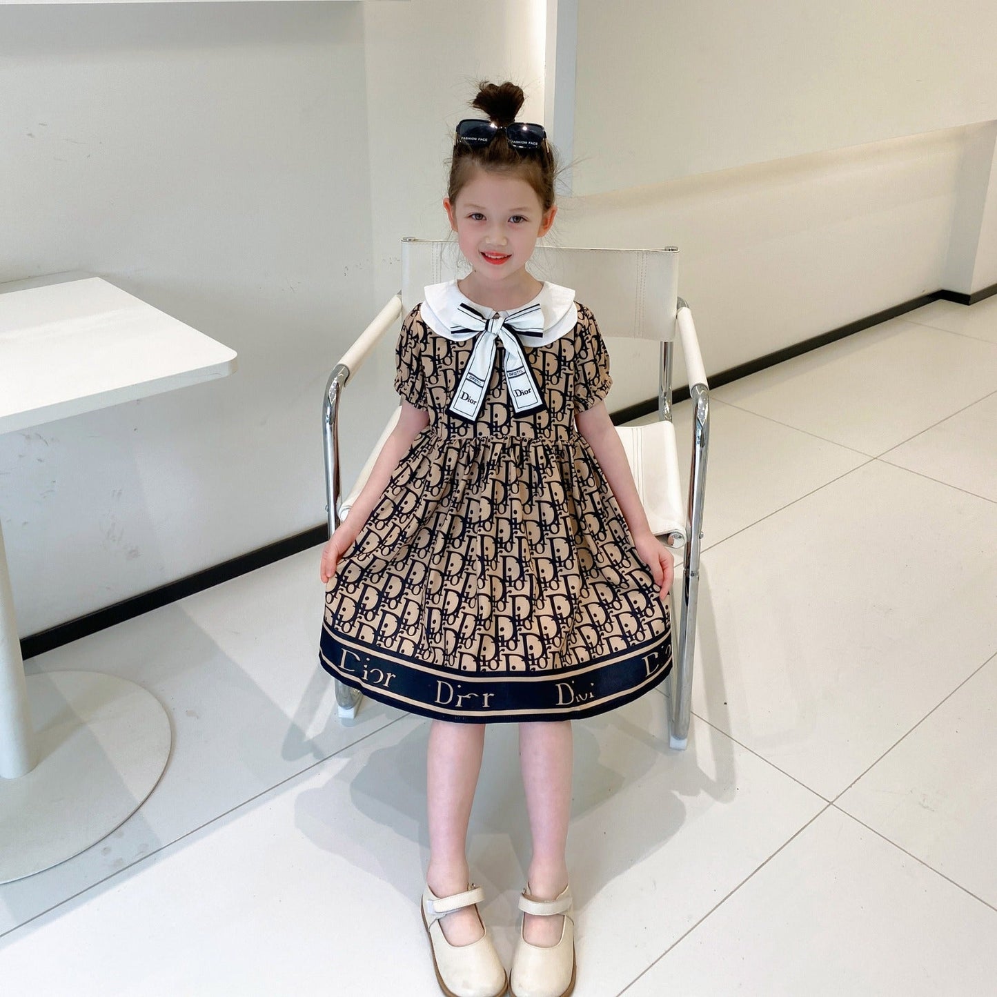 DR Vestido infantil con lazo y cuello