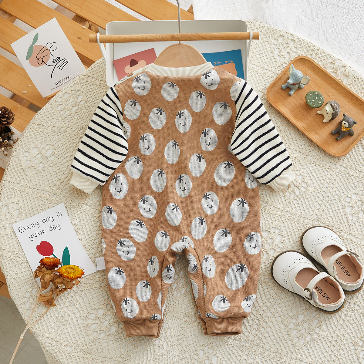 Mono de rayas faciales para niños