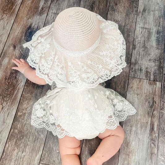 Gorro Infantil de Encaje y Tul