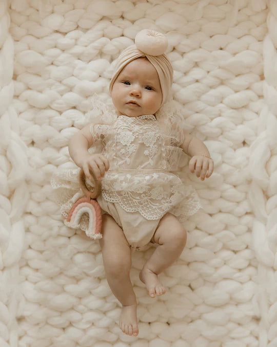 Vestido Infantil de Encaje y Tul