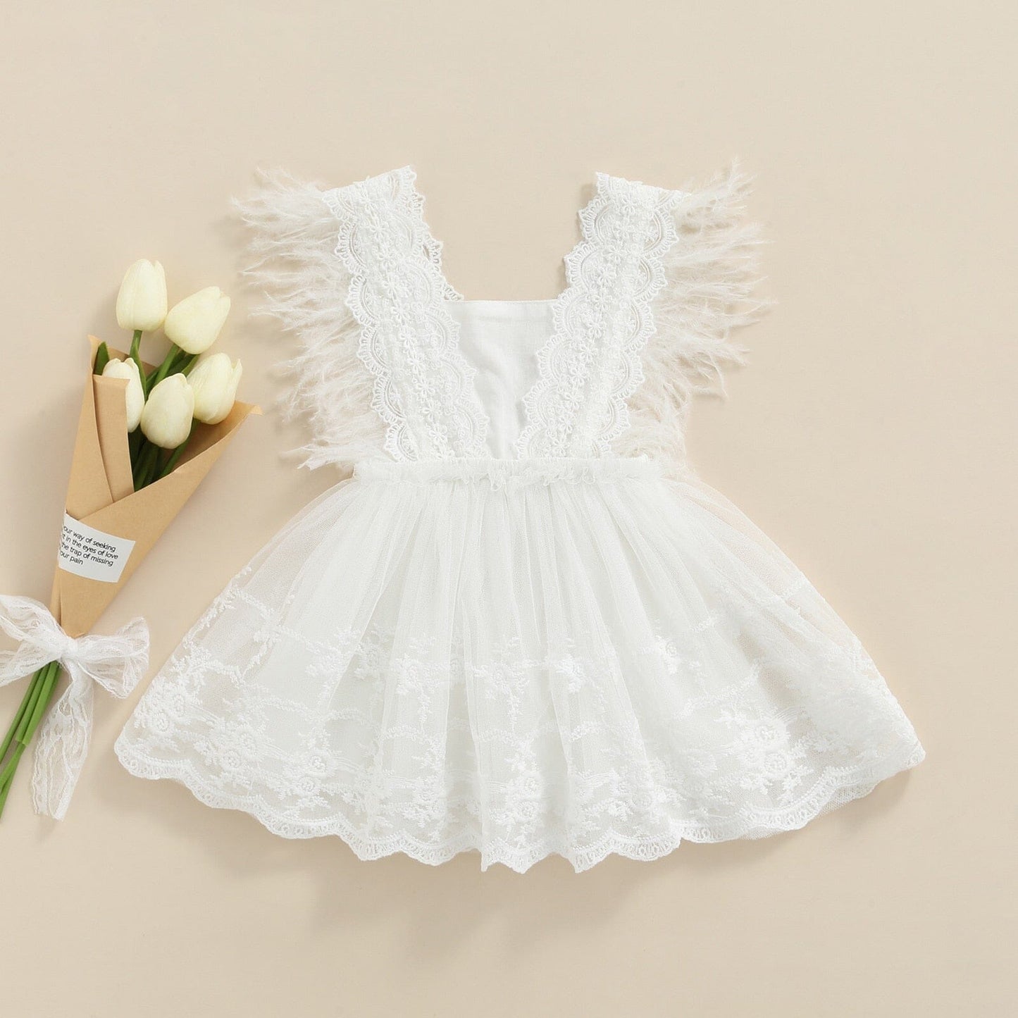 Vestido Infantil Encaje y Plumas