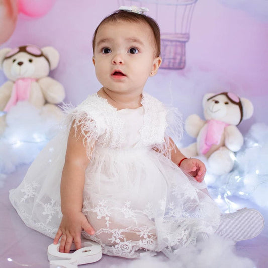Vestido Infantil Encaje y Plumas