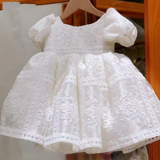 Vestido infantil de encaje con lazo