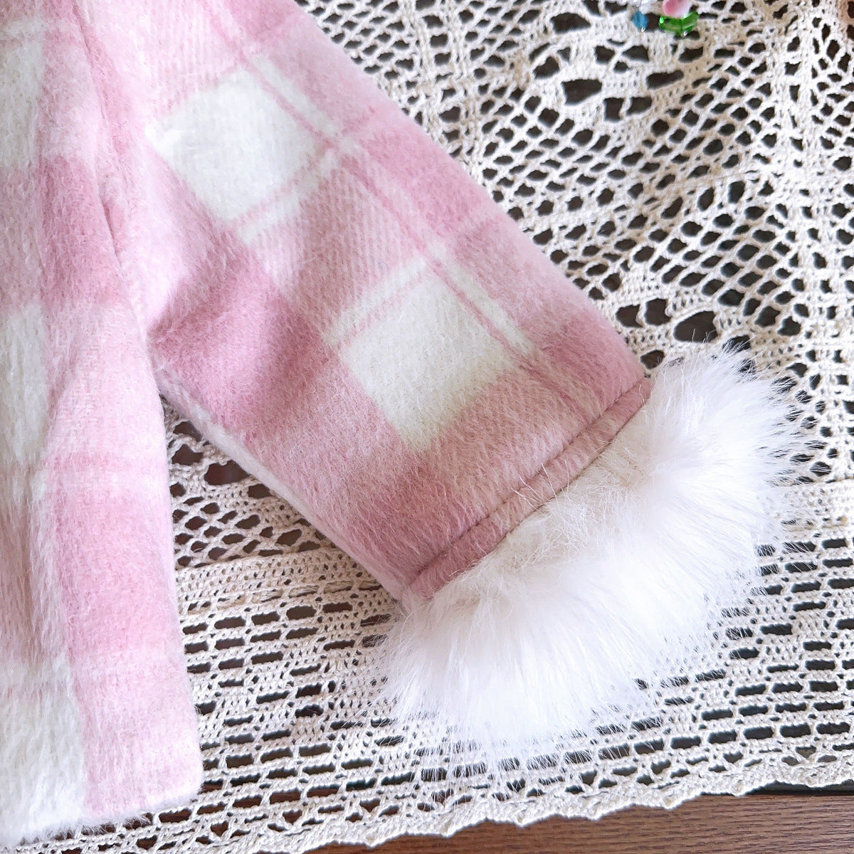 Conjunto Infantil Peludo de Color Rosa Invernal
