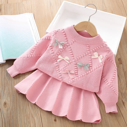 Conjunto de Niña con Lazos y Pliegues