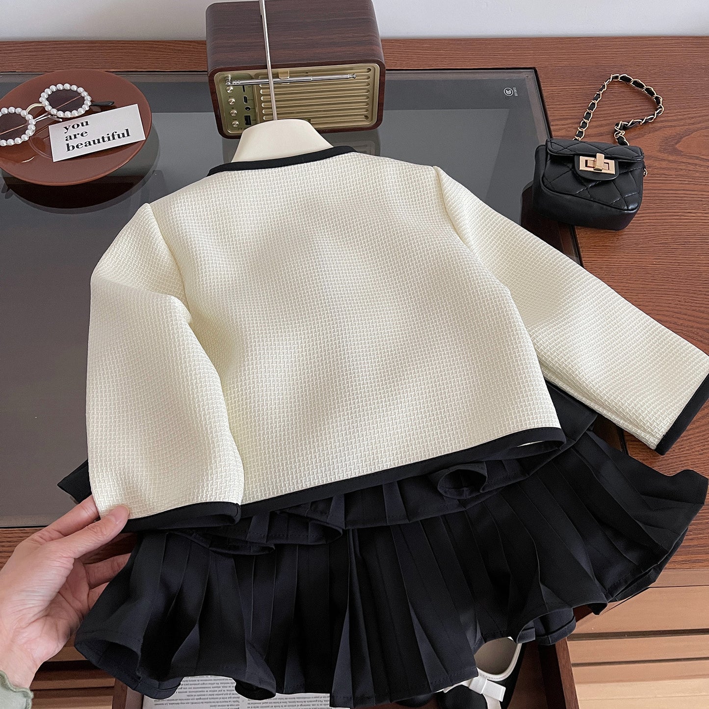 Conjunto de boutique infantil con lazo