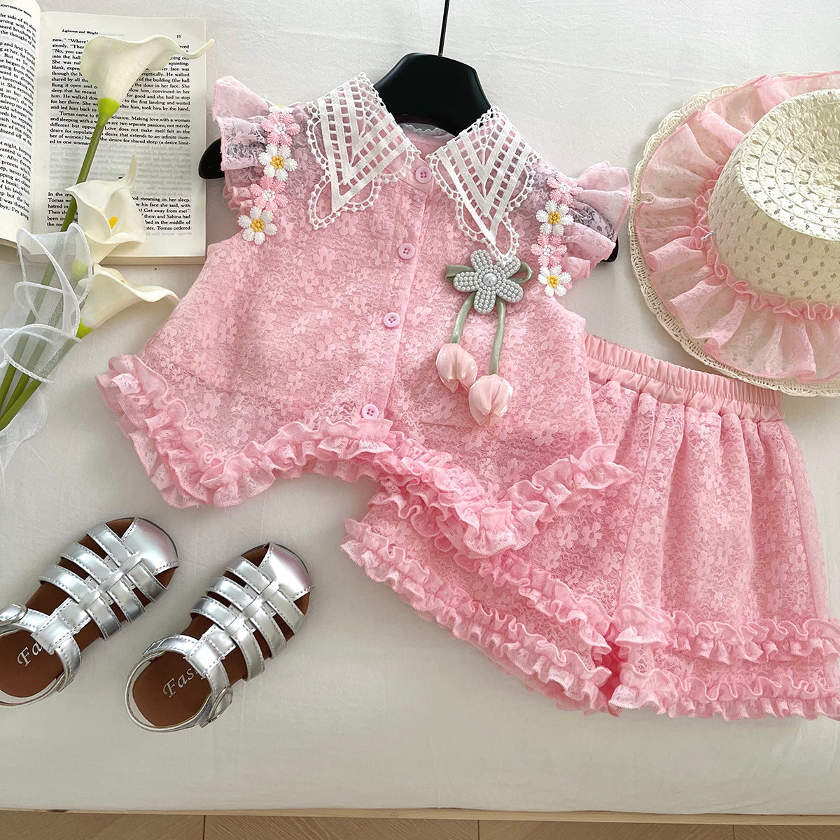 Conjunto floral de encaje para niñas