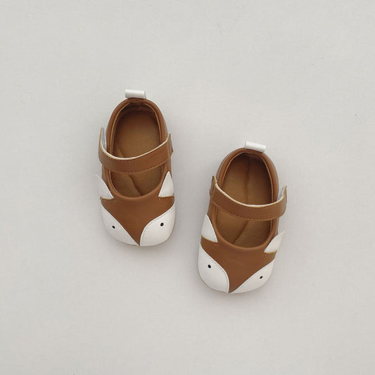 Lindos zapatos de Niña