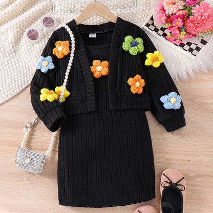 Conjunto de Niña Negro con Pequeñas Flores