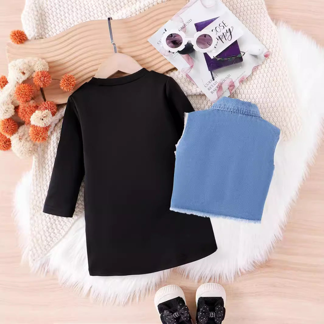 Vestido negro + chaleco vaquero infantil