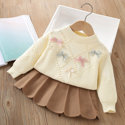 Conjunto de Niña con Lazos y Pliegues