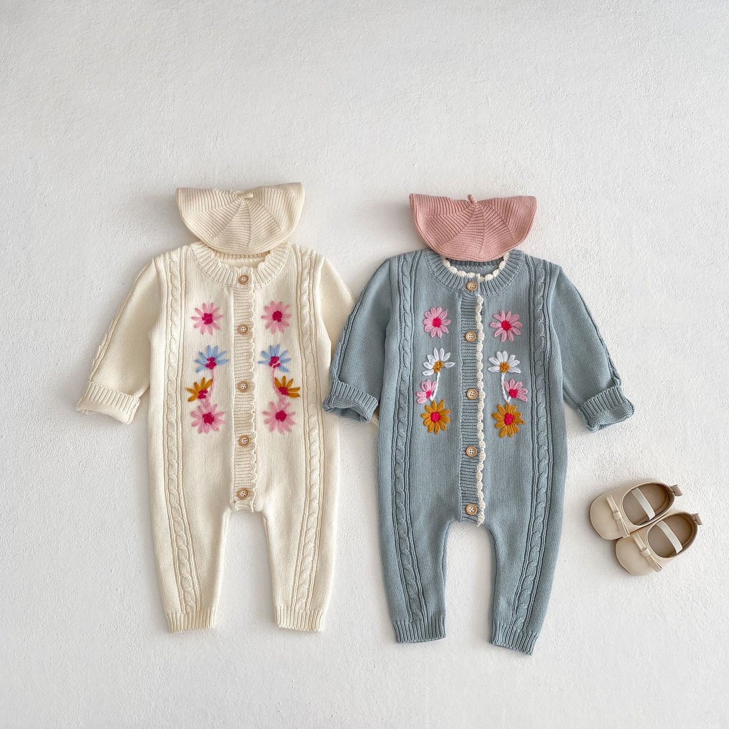 Mono Infantil de Flores de Punto