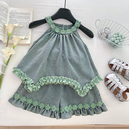Conjunto vaquera para niña con estampado floral