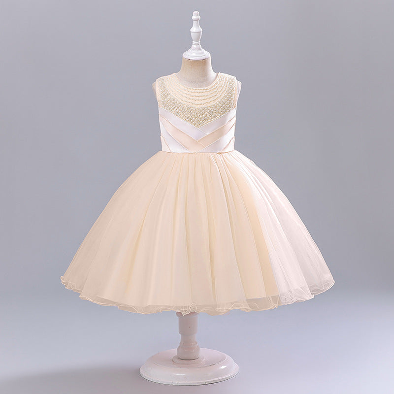 Vestido de fiesta de tul y perlas