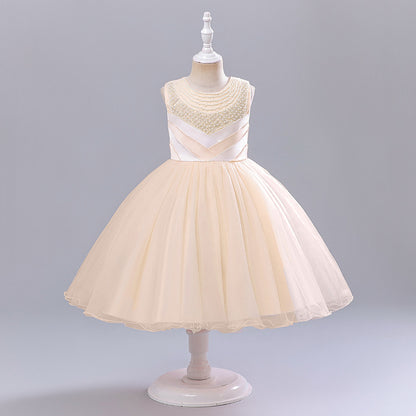Vestido de fiesta de tul y perlas
