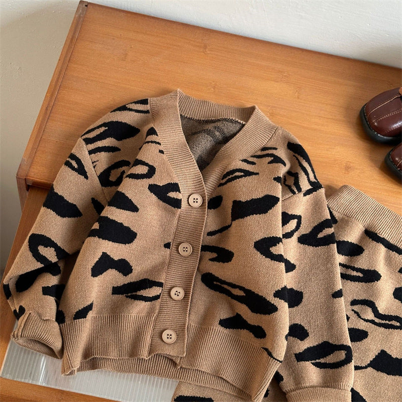 Conjunto de Niña con Estampado de Leopardo