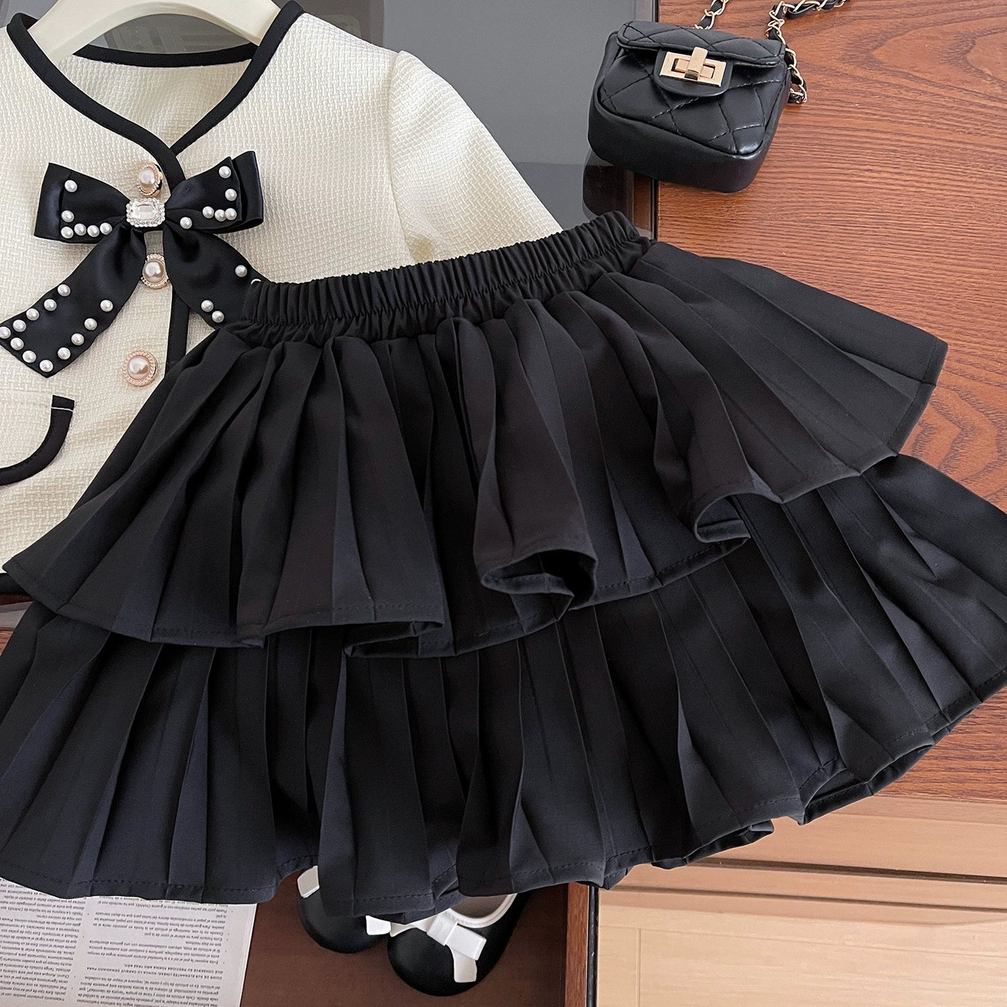Conjunto de boutique infantil con lazo