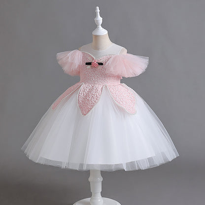 Vestido de fiesta infantil hinchado y de flores