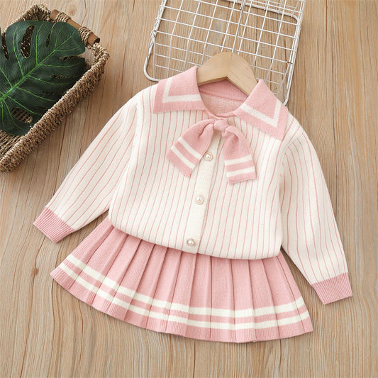 Conjunto infantil para mujer de punto a rayas