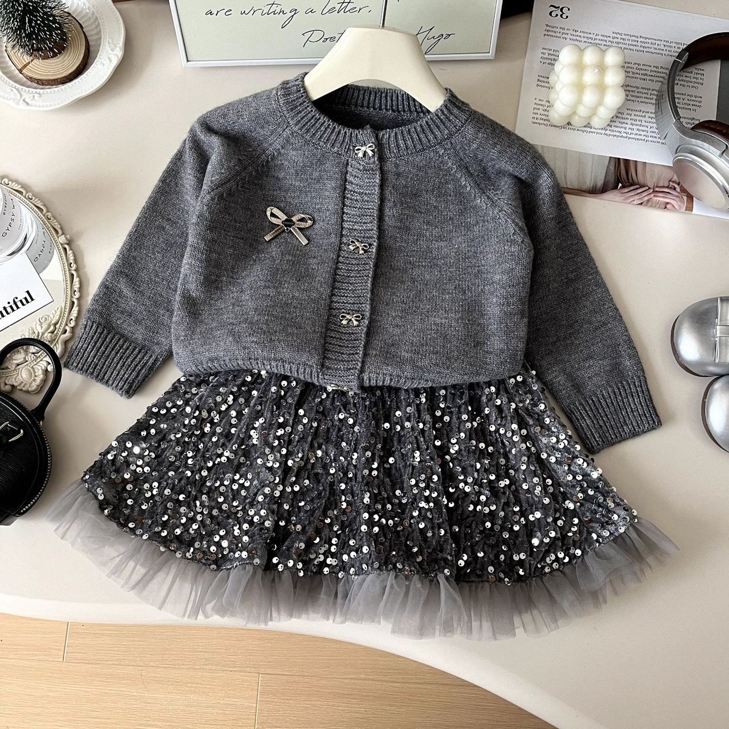 Conjunto Infantil de Mujer Con Lazos de Lentejuelas