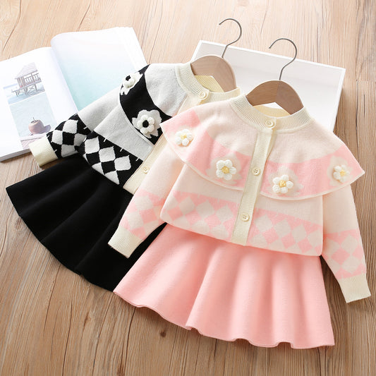 Conjunto de Punto para Niña con Cuello de Flores