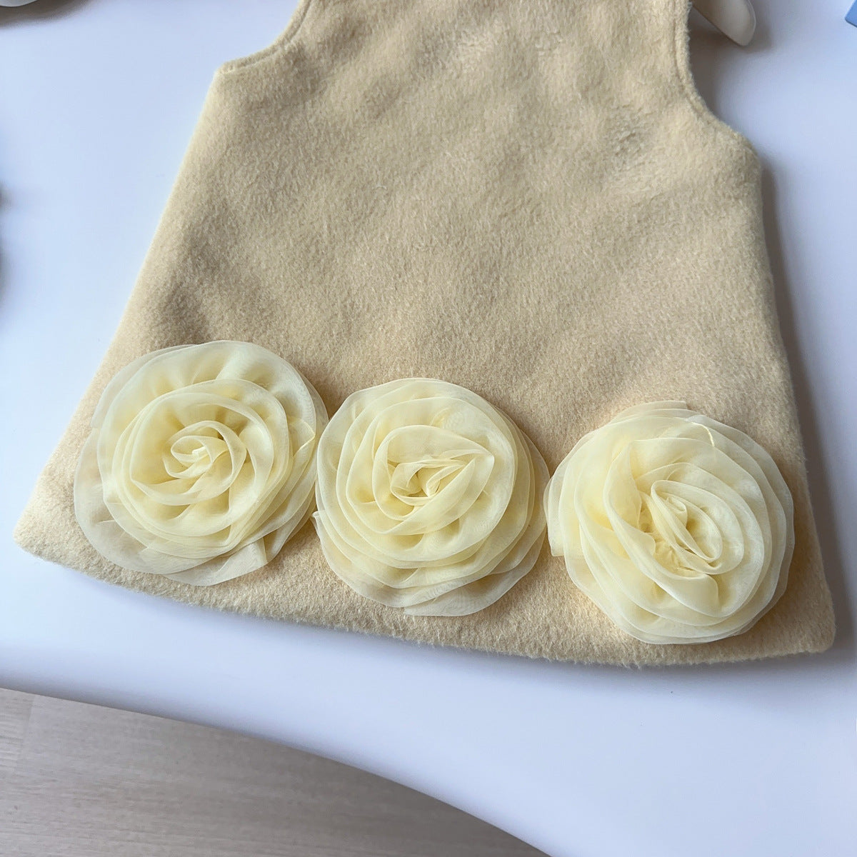 Vestido de Flores de Peluche para Niños