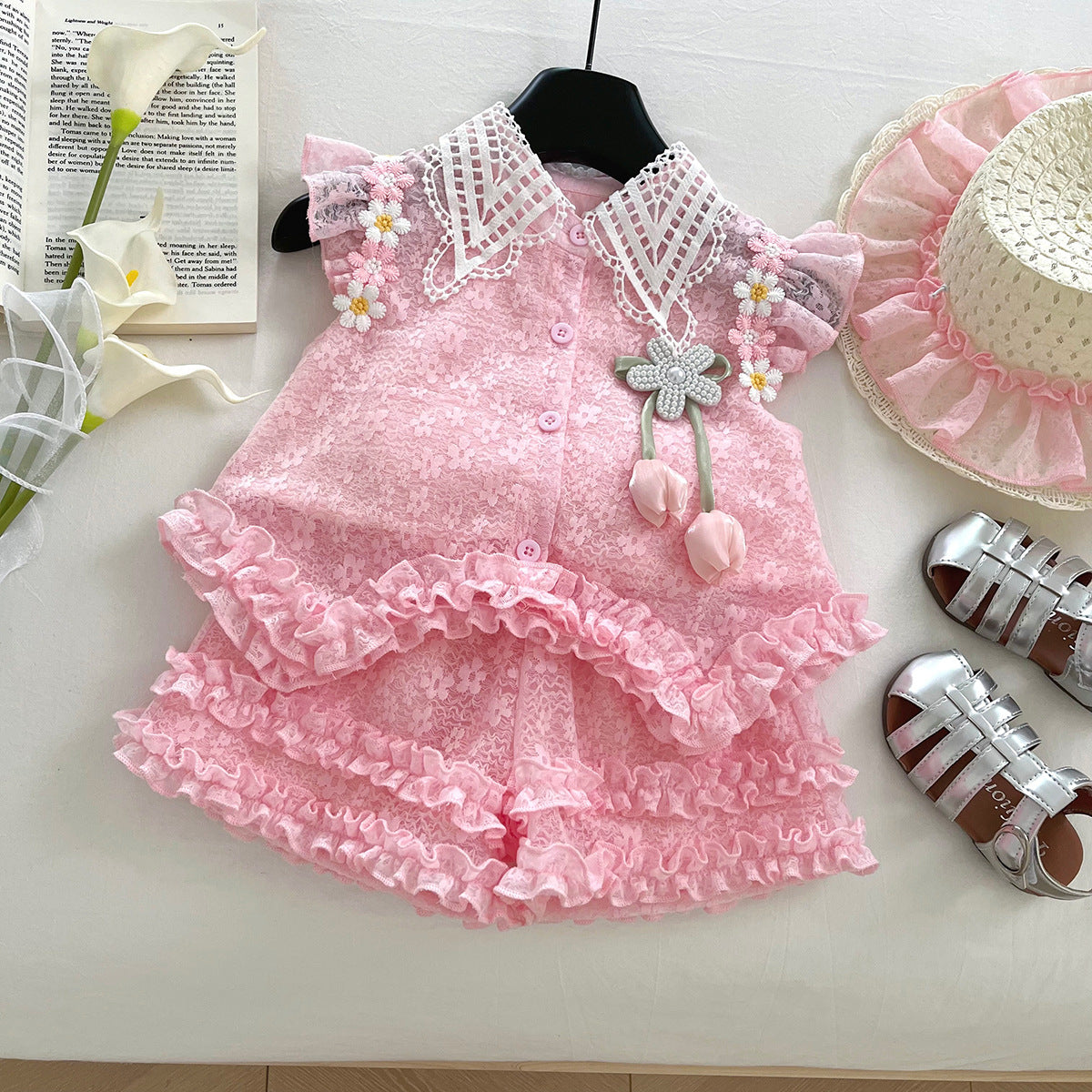 Conjunto floral de encaje para niñas