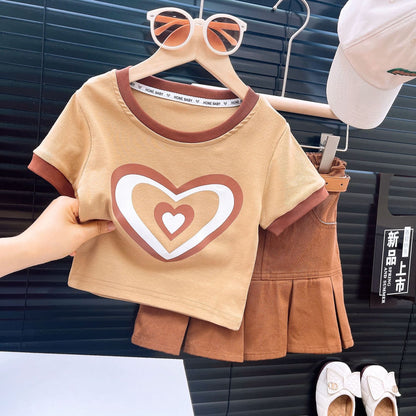 Conjunto Infantil Mujer Love y Falda Plisada