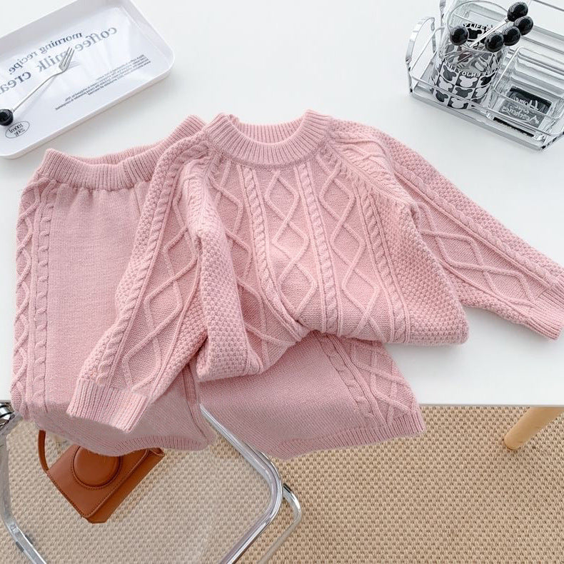 Conjunto de punto rosa para niña