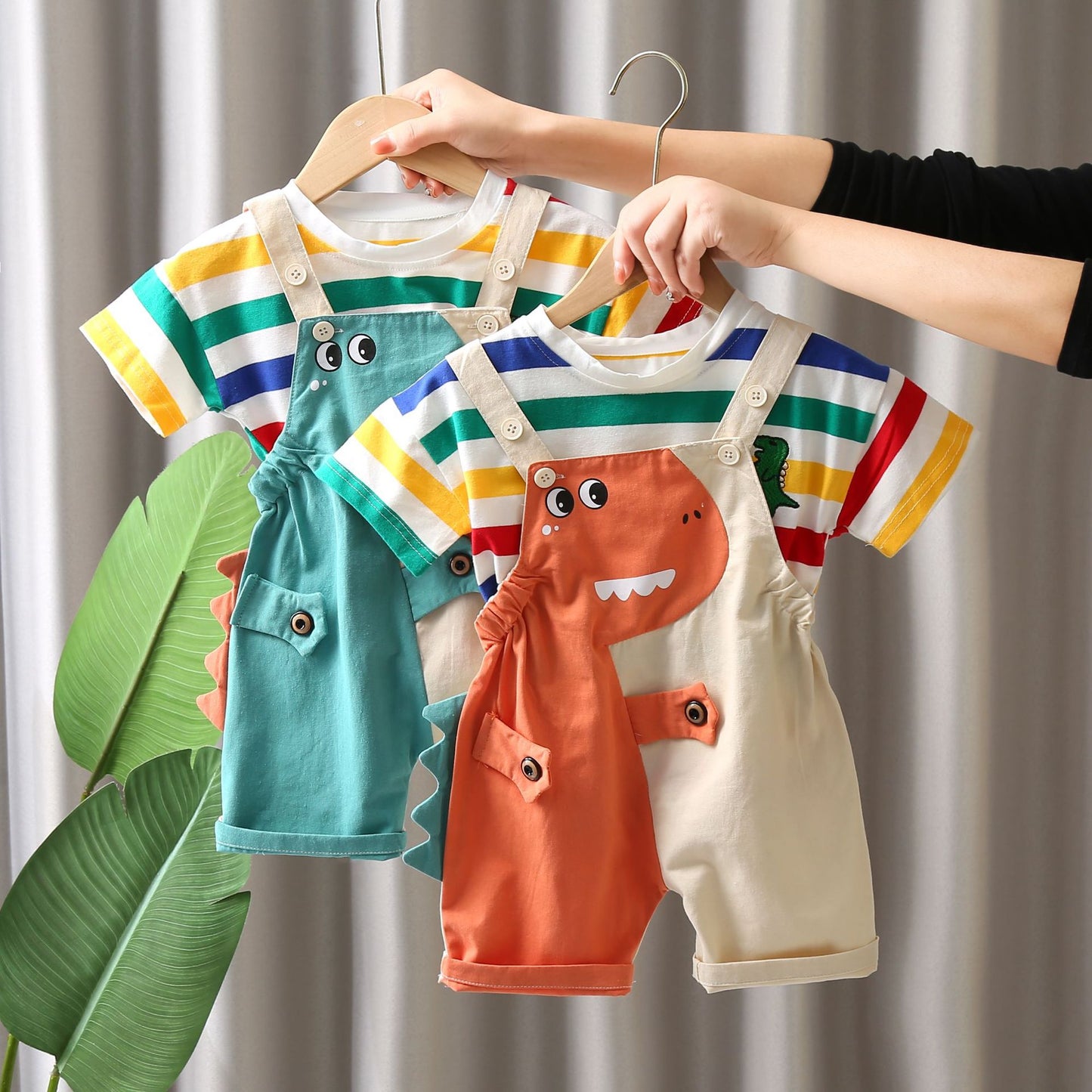 Peto Infantil con Rayas de Dinosaurios
