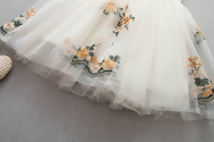 Vestido infantil de tul floral