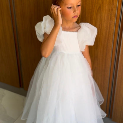 Vestido Infantil Blanco con Volantes y Perlas