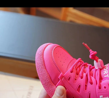 Zapatillas deportivas para niños.