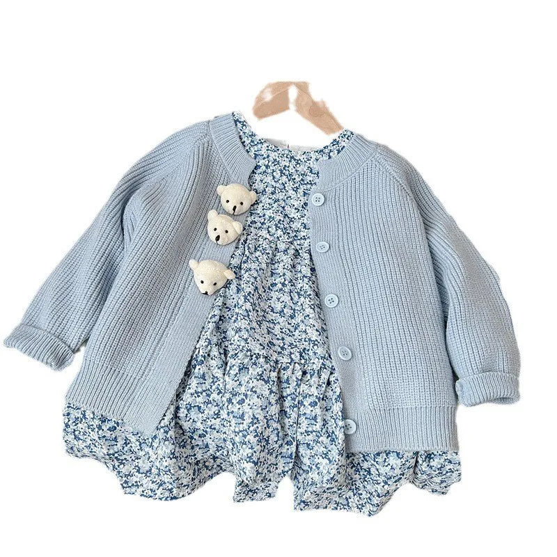 Conjunto vestido floral y abrigo