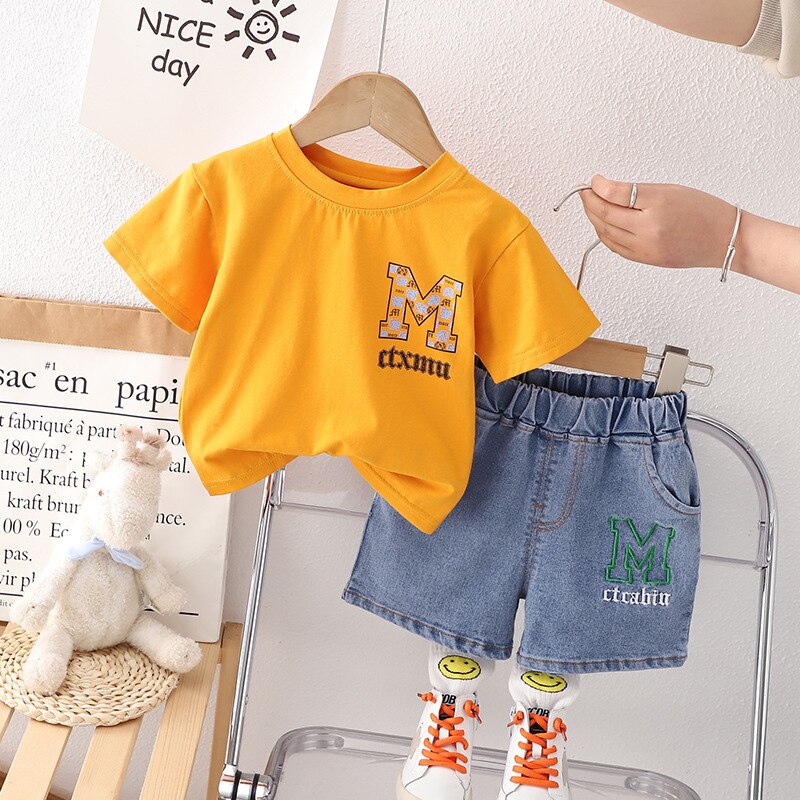 Conjunto de pantalones cortos vaqueros de manga corta para niños