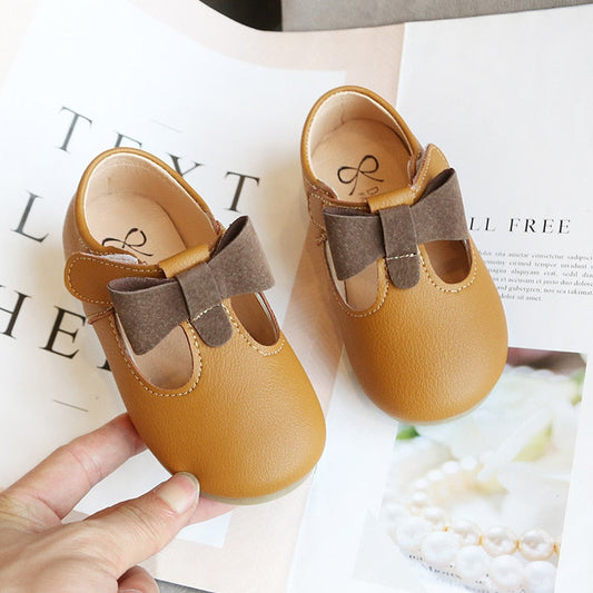 Zapatos de cuero con lazo de princesa