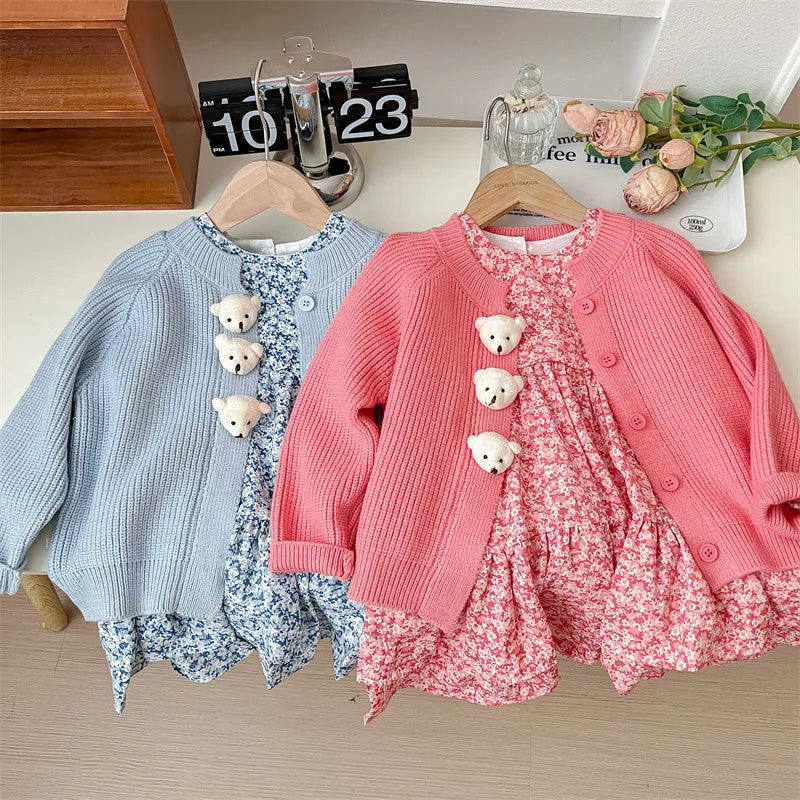Conjunto vestido floral y abrigo