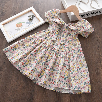 Vestido elegante con lazo