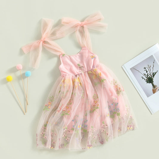 Vestido de tul bordado de flores