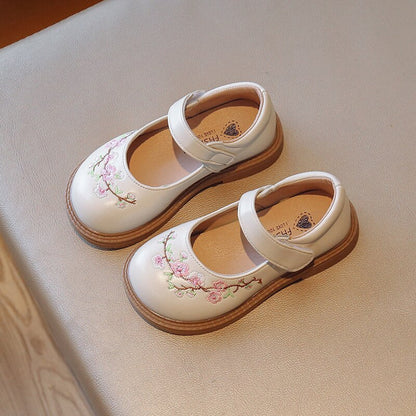 Zapatos De Cuero Flores Bordadas