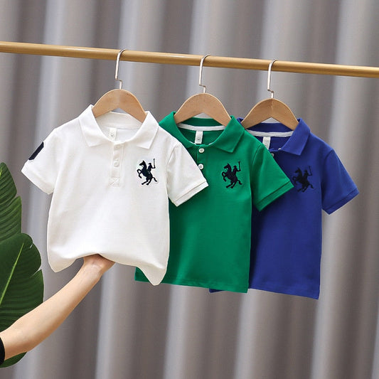 Camisa de cuello de caballo para niño