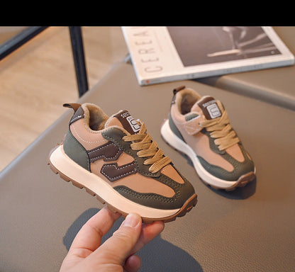 Zapatillas para niños con cordones