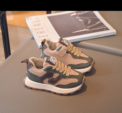 Zapatillas para niños con cordones