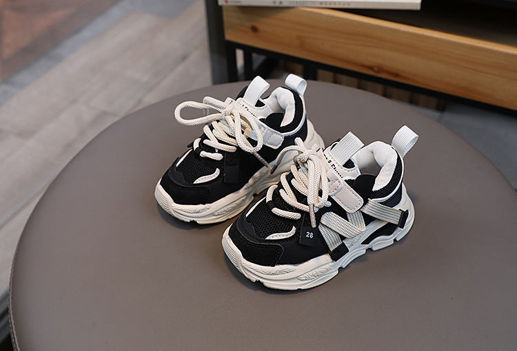 Zapatillas suaves con cordones para niños
