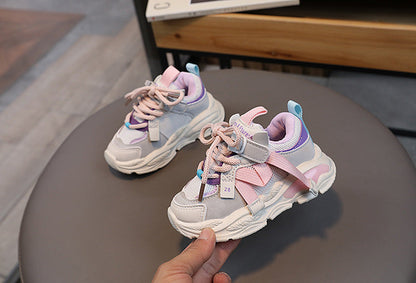 Zapatillas suaves con cordones para niños