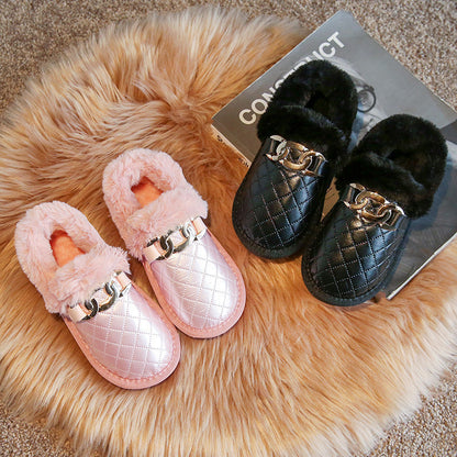 Zapato Infantil de Peluche y Cadena