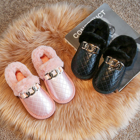 Zapato Infantil de Peluche y Cadena