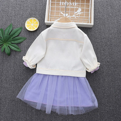 Vestido tul color y chaqueta cereza