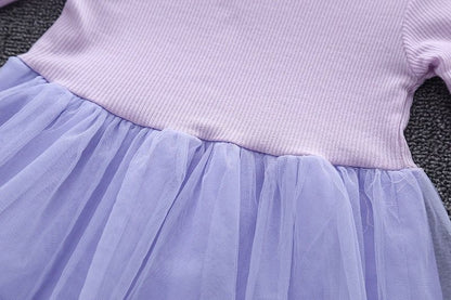 Vestido tul color y chaqueta cereza